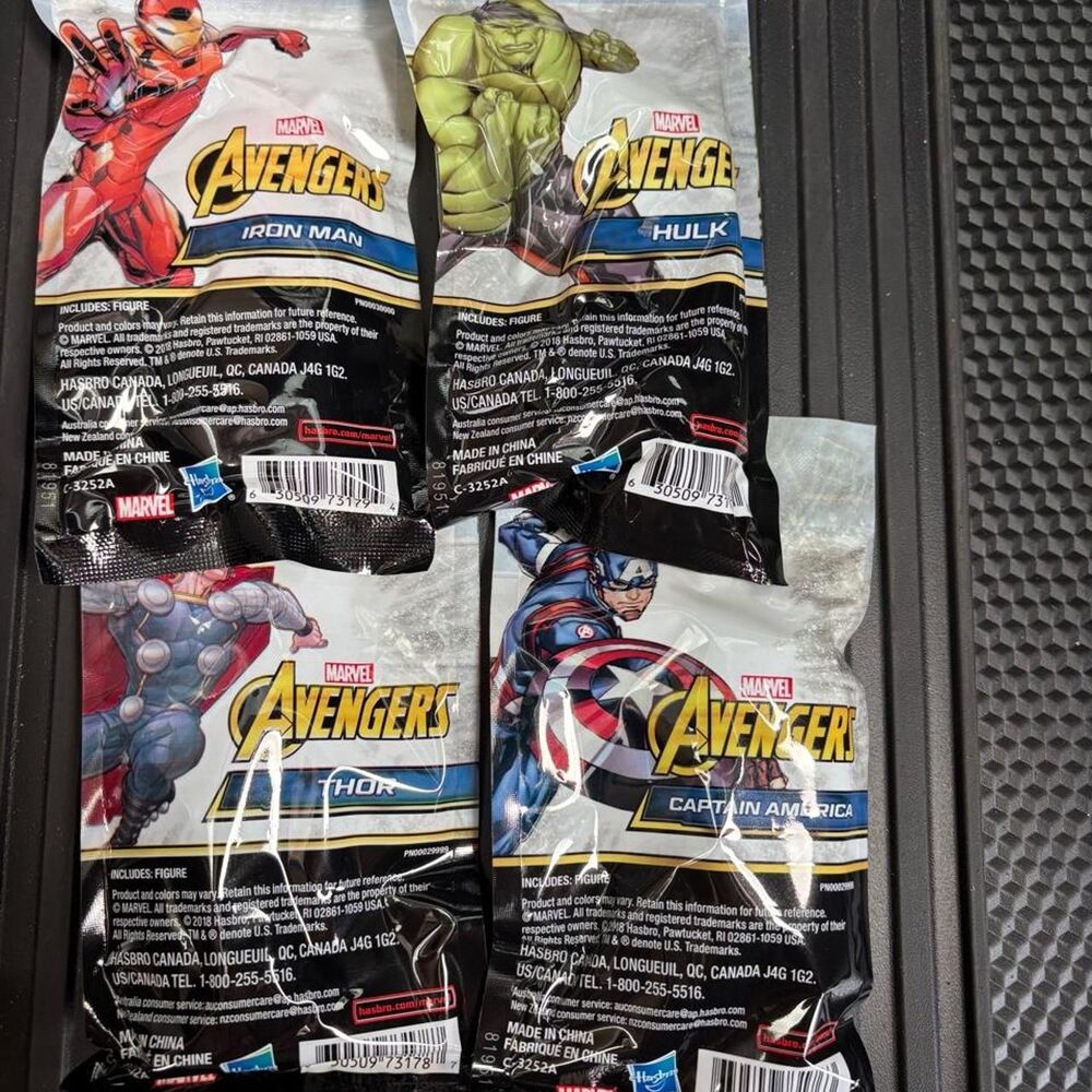 Marvel multi Action-figures-playsets - Picture 2 of 2